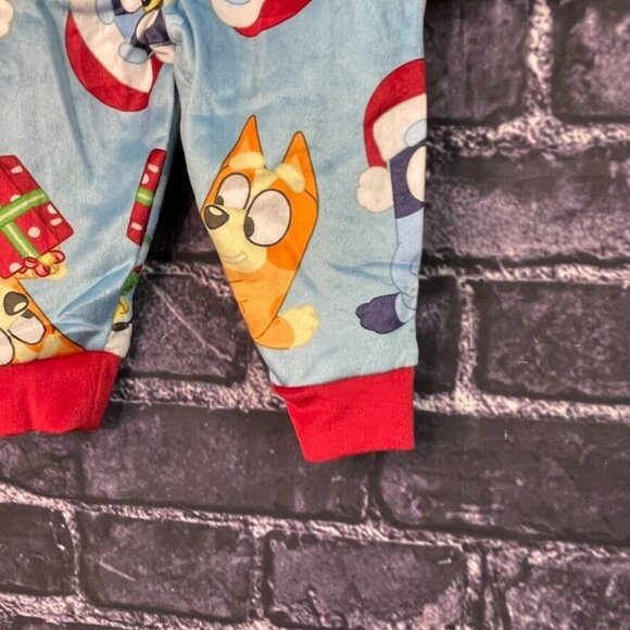 Bluey 12 Month Bluey Bingo Presents 2 Piece Pajama PJ Toddler - Picture 9 of 10